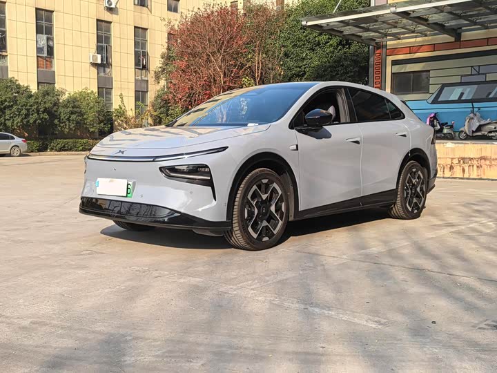 Фото 1 - XPeng G7