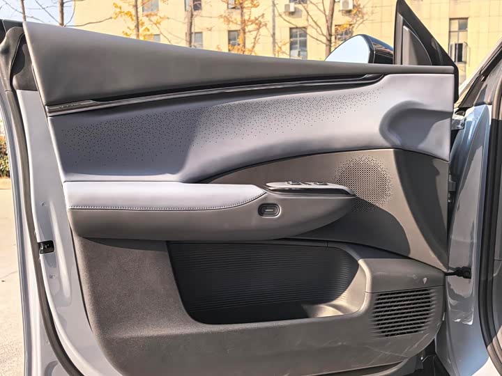 Фото 6 - XPeng G7