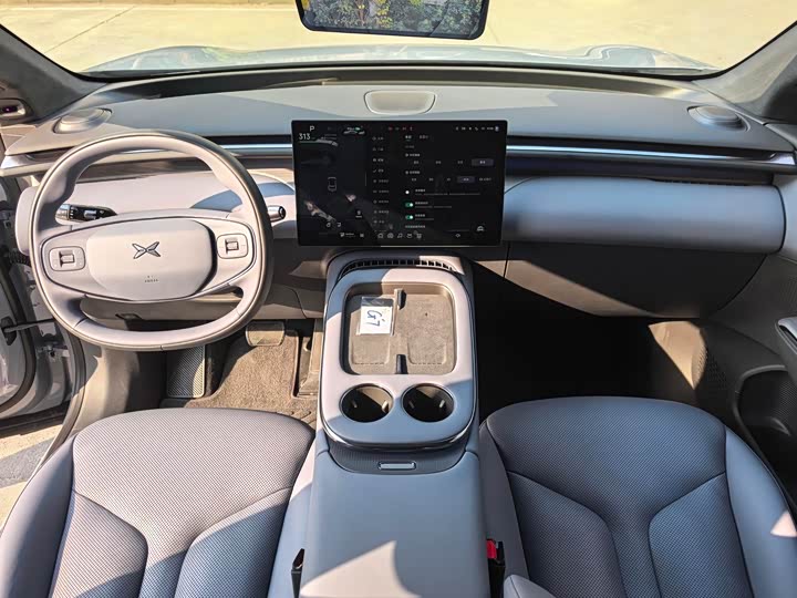 Фото 8 - XPeng G7