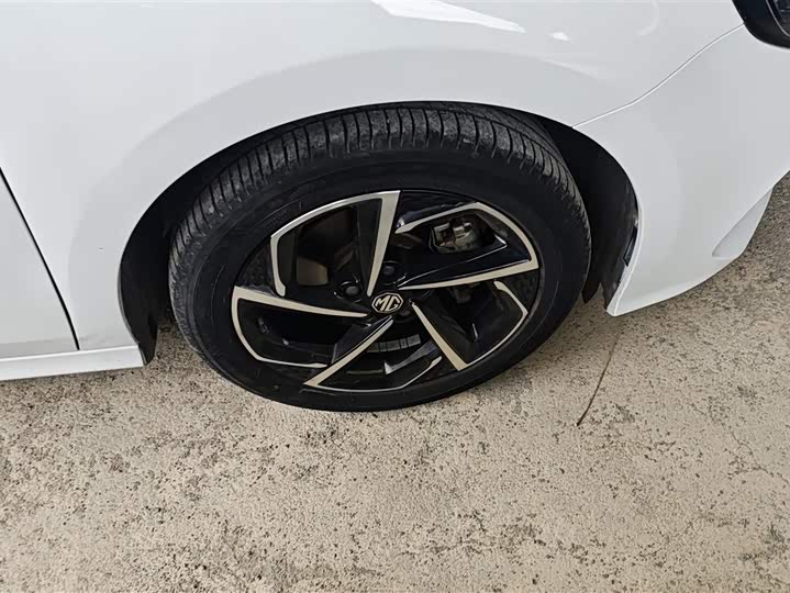 Фото 6 - MG Motor 5