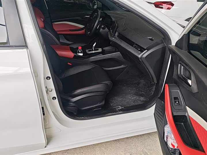 Фото 8 - MG Motor 5