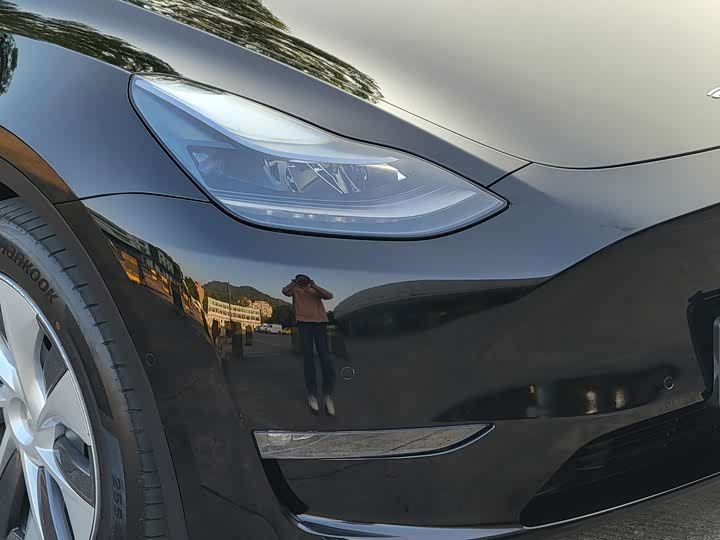 Фото 6 - Tesla Model Y
