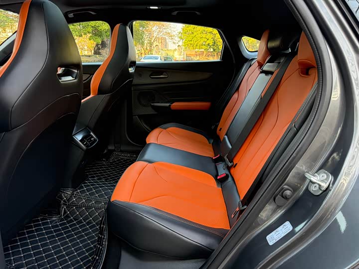 Фото 6 - Changan UNI-V