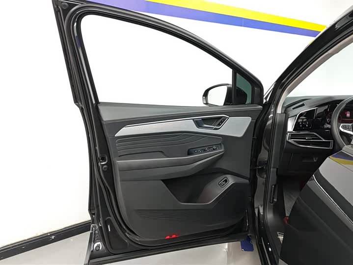 Фото 7 - Volkswagen Talagon