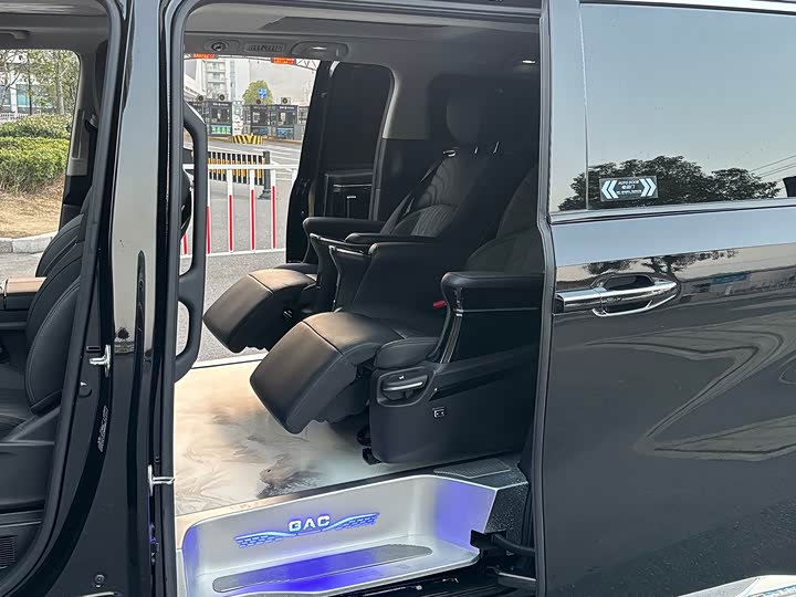 Фото 5 - GAC Trumpchi M8