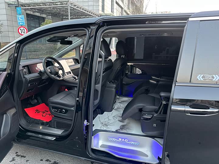 Фото 9 - GAC Trumpchi M8