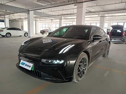 Фото 1 - Zeekr 001