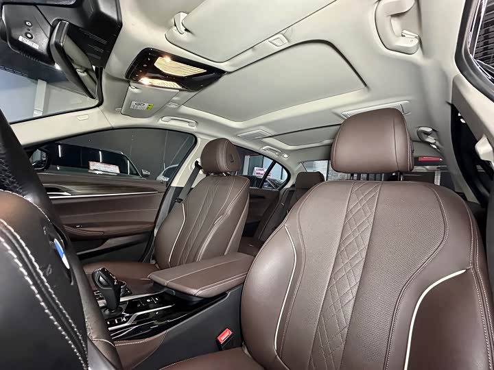 Фото 8 - BMW 5 Series