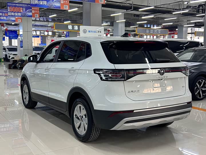 Фото 8 - Volkswagen Tharu