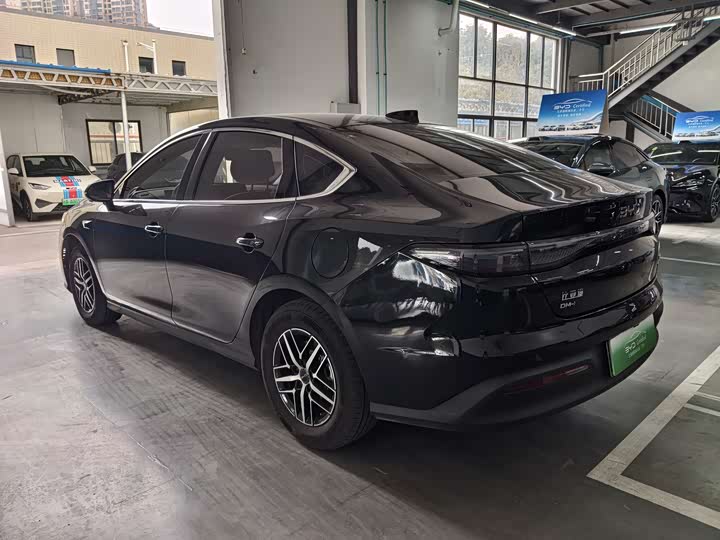 Фото 2 - BYD Seal 05 DM-i Hybrid