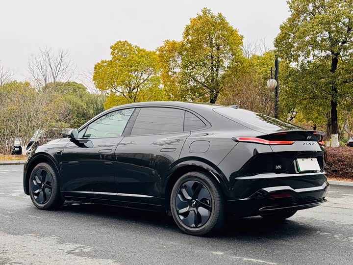 Photo 4 - Nio Onvo L60