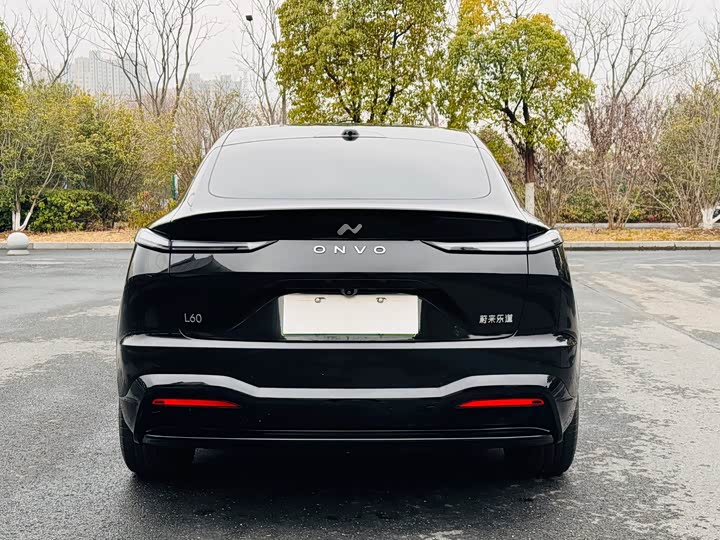 Photo 5 - Nio Onvo L60