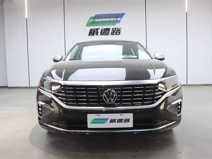 Фото 2 - Volkswagen Passat