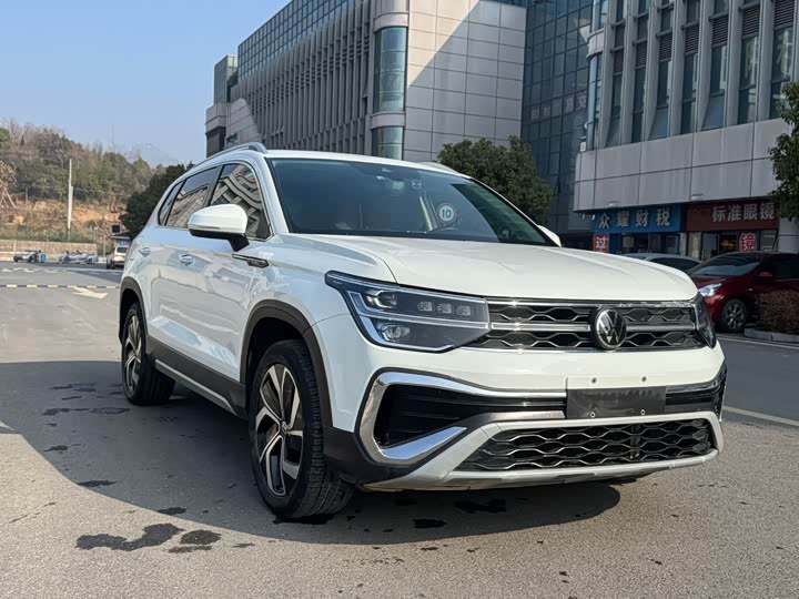 Фото 3 - Volkswagen Tharu