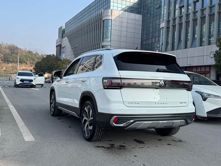 Фото 6 - Volkswagen Tharu