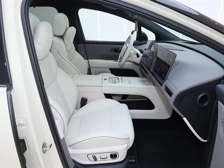 Фото 6 - LiXiang i6