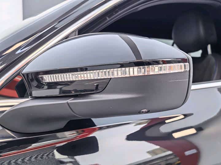 Фото 6 - Volkswagen Tiguan L Pro