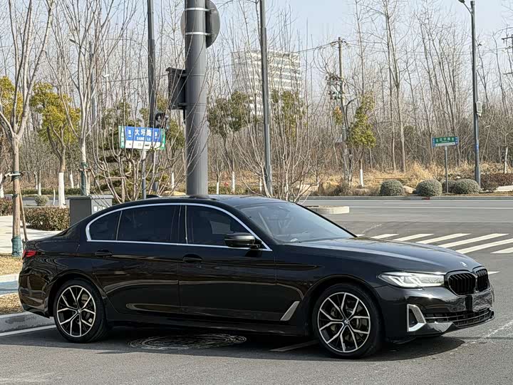 Фото 3 - BMW 5 Series