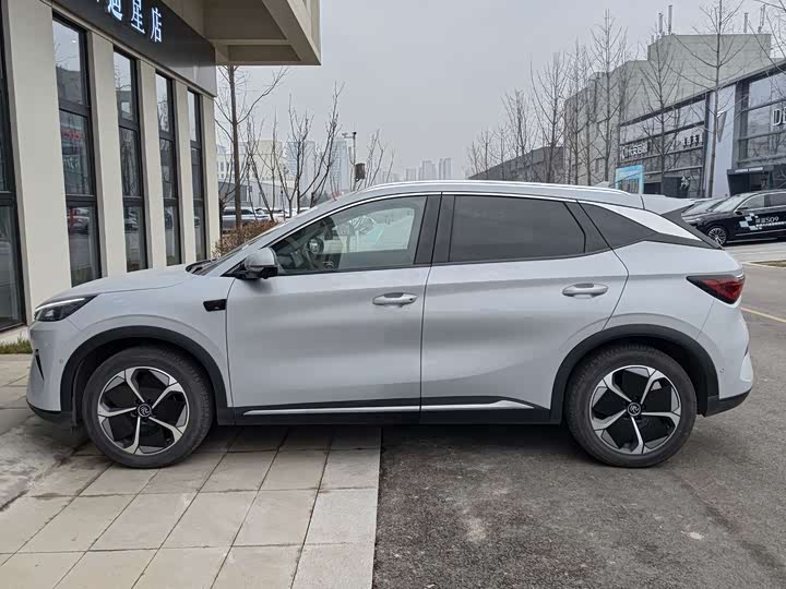 Фото 3 - BYD Yuan Plus