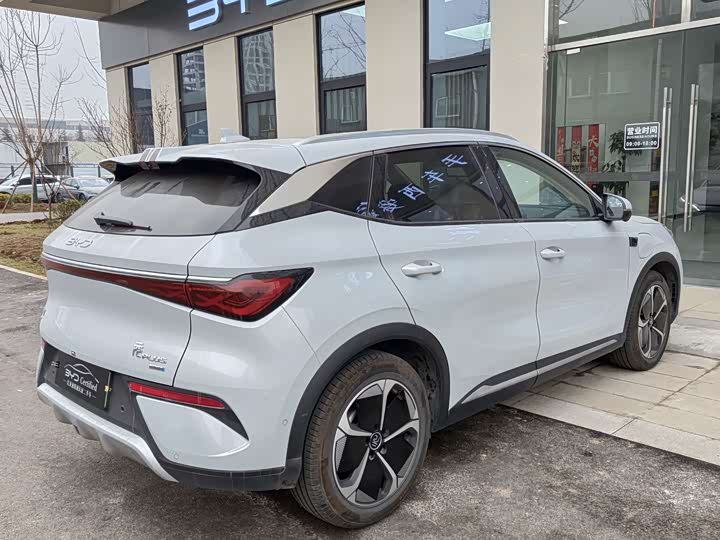 Фото 9 - BYD Yuan Plus