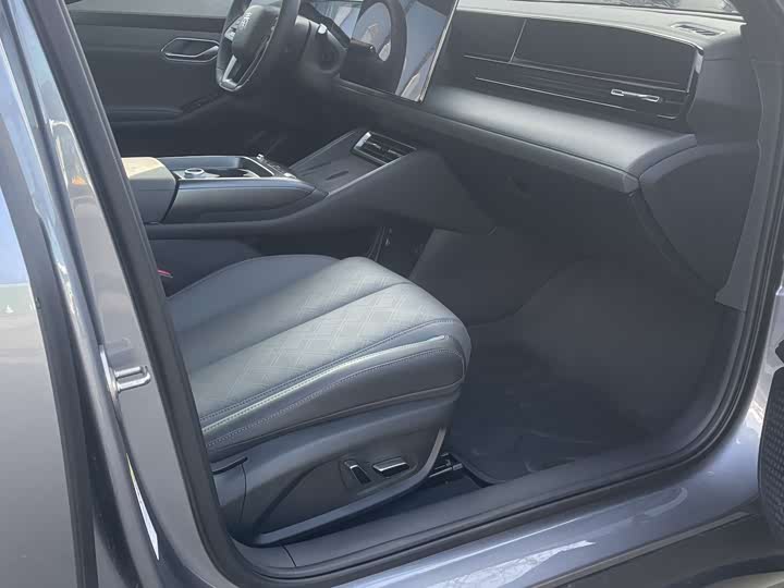 Фото 5 - BYD Qin L