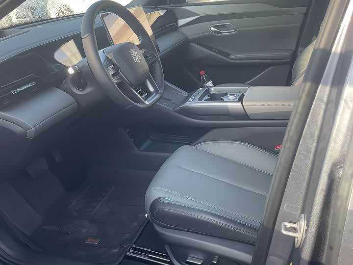 Фото 7 - BYD Qin L