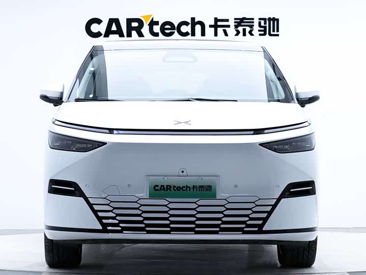 Фото 5 - XPeng X9