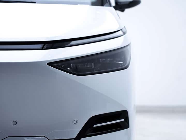 Фото 8 - XPeng X9