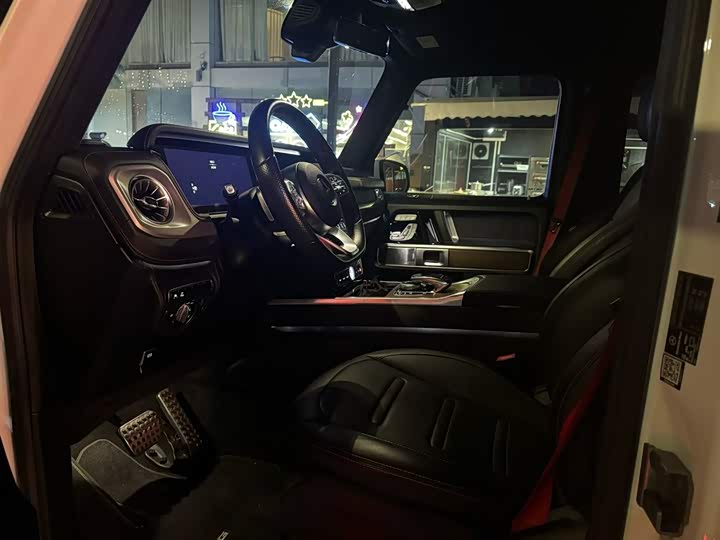 Фото 5 - Mercedes-Benz G-Class