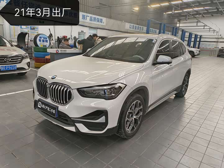Фото 1 - BMW X1