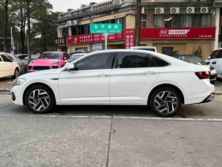 Фото 2 - Volkswagen Sagitar L