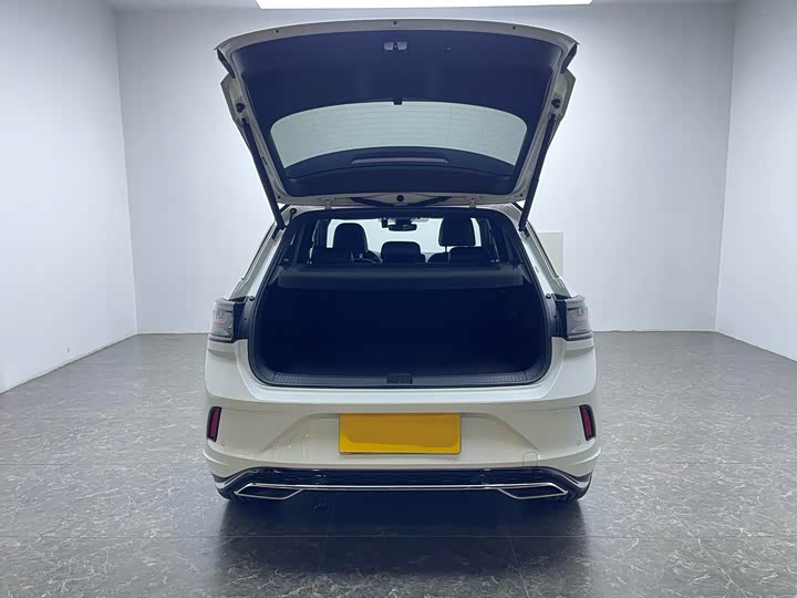 Фото 5 - Volkswagen T-Roc