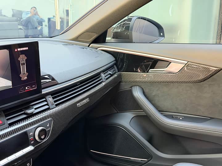 Фото 8 - Audi RS 4