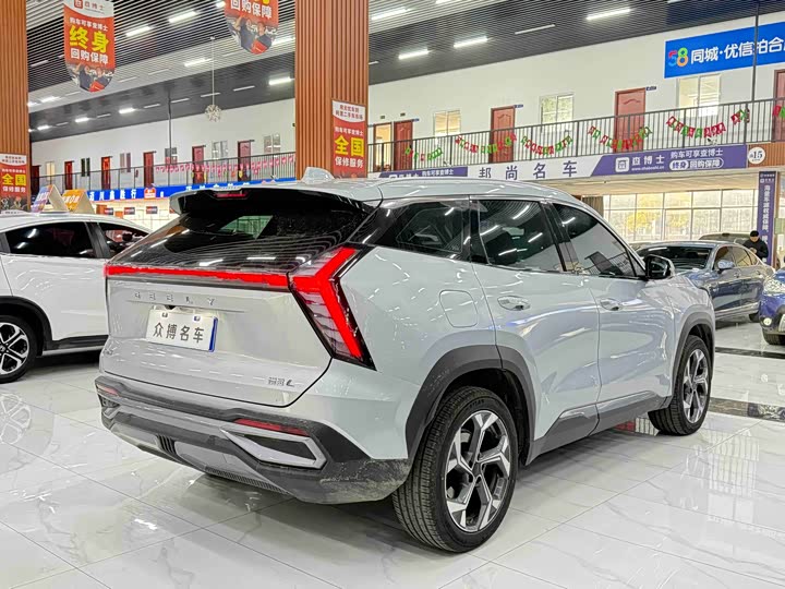 Фото 4 - Geely Atlas L
