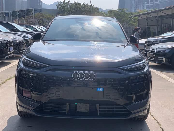 Фото 2 - Audi Q6L e-tron