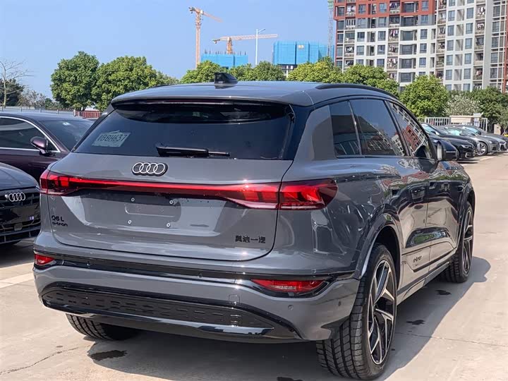 Фото 4 - Audi Q6L e-tron