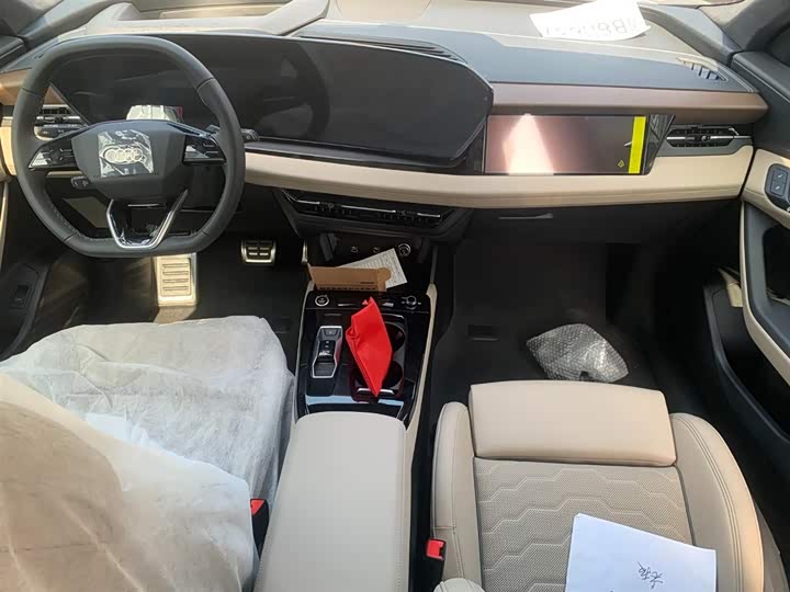 Фото 6 - Audi Q6L e-tron