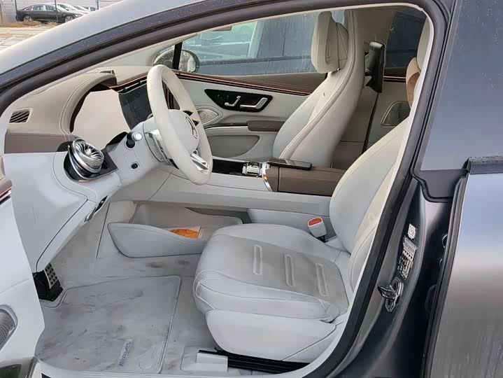 Фото 2 - Mercedes-Benz EQS AMG