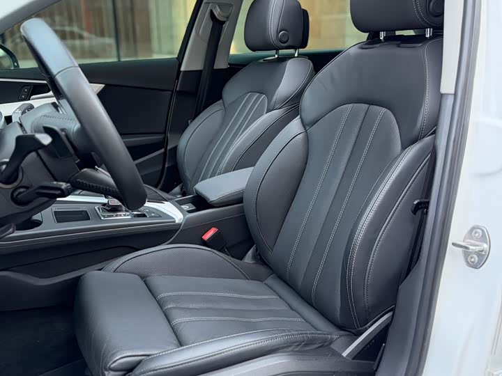 Фото 7 - Audi A4L