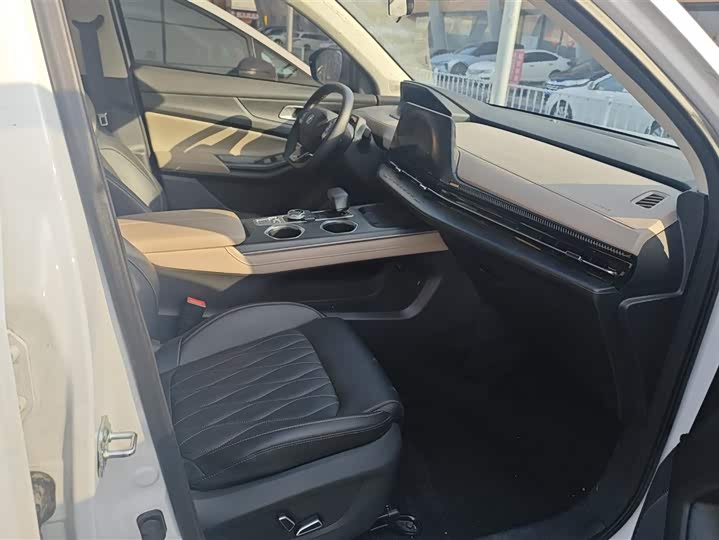 Фото 8 - Changan CS55 Plus