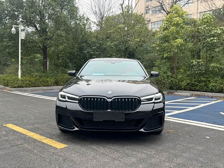 Фото 2 - BMW 5 Series