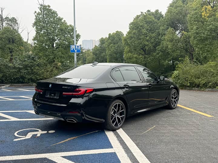 Фото 4 - BMW 5 Series