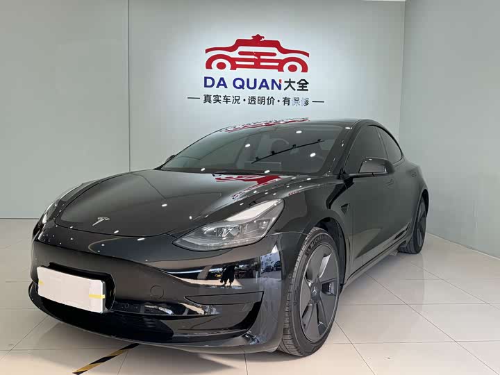 Фото 1 - Tesla Model 3