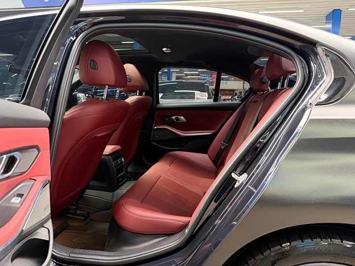 Фото 8 - BMW 3 Series