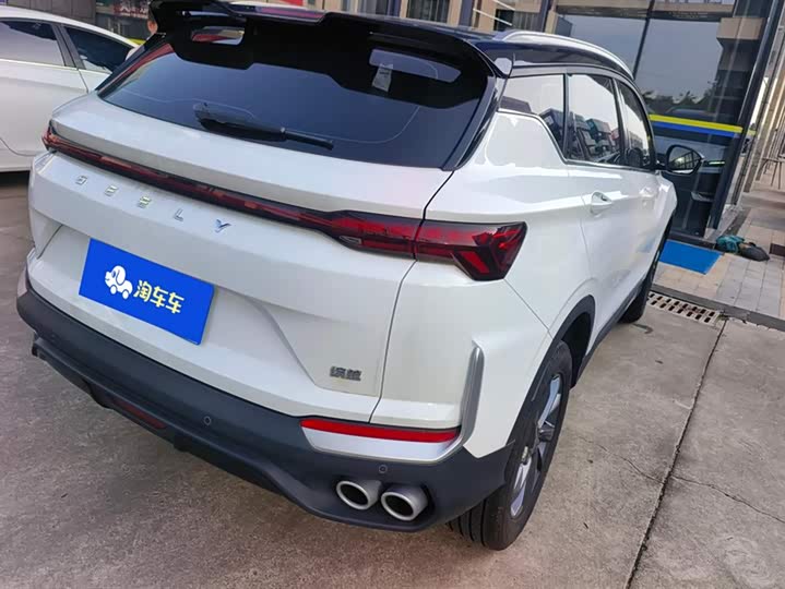 Фото 3 - Geely Coolray