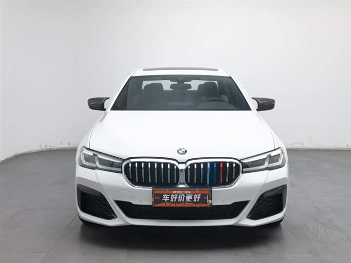 Photo 3 - BMW 5 Series