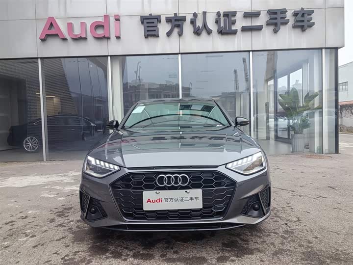 Фото 2 - Audi A4L