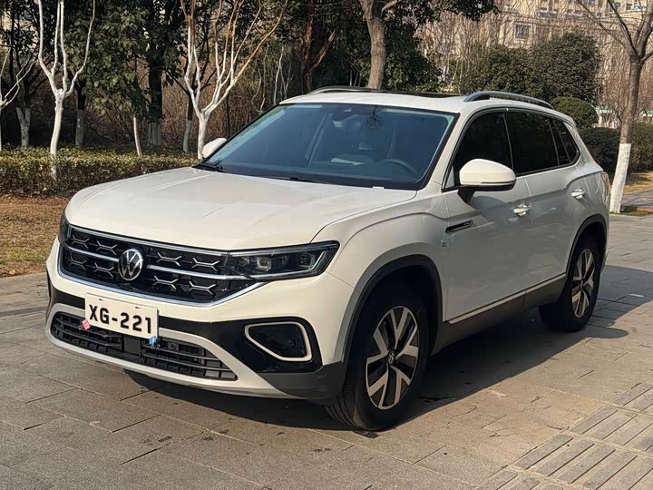 Фото 1 - Volkswagen Tayron