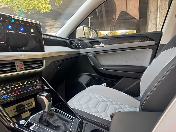 Фото 8 - Volkswagen Tayron