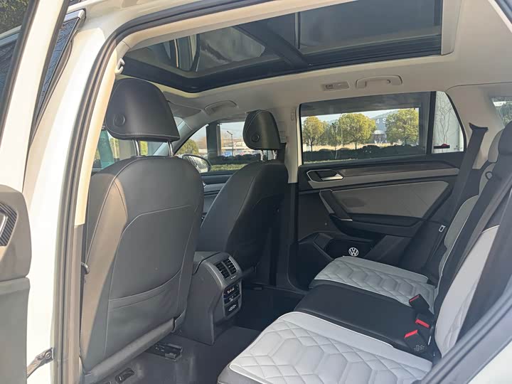 Фото 9 - Volkswagen Tayron